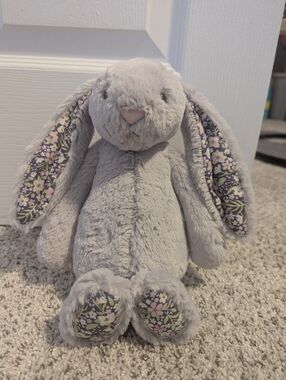 Nwot Jellycat Blossom Silver Bunny Bloom